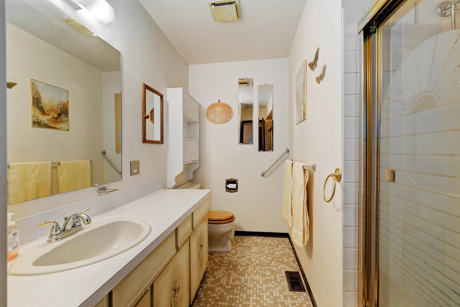 Listing Image 21