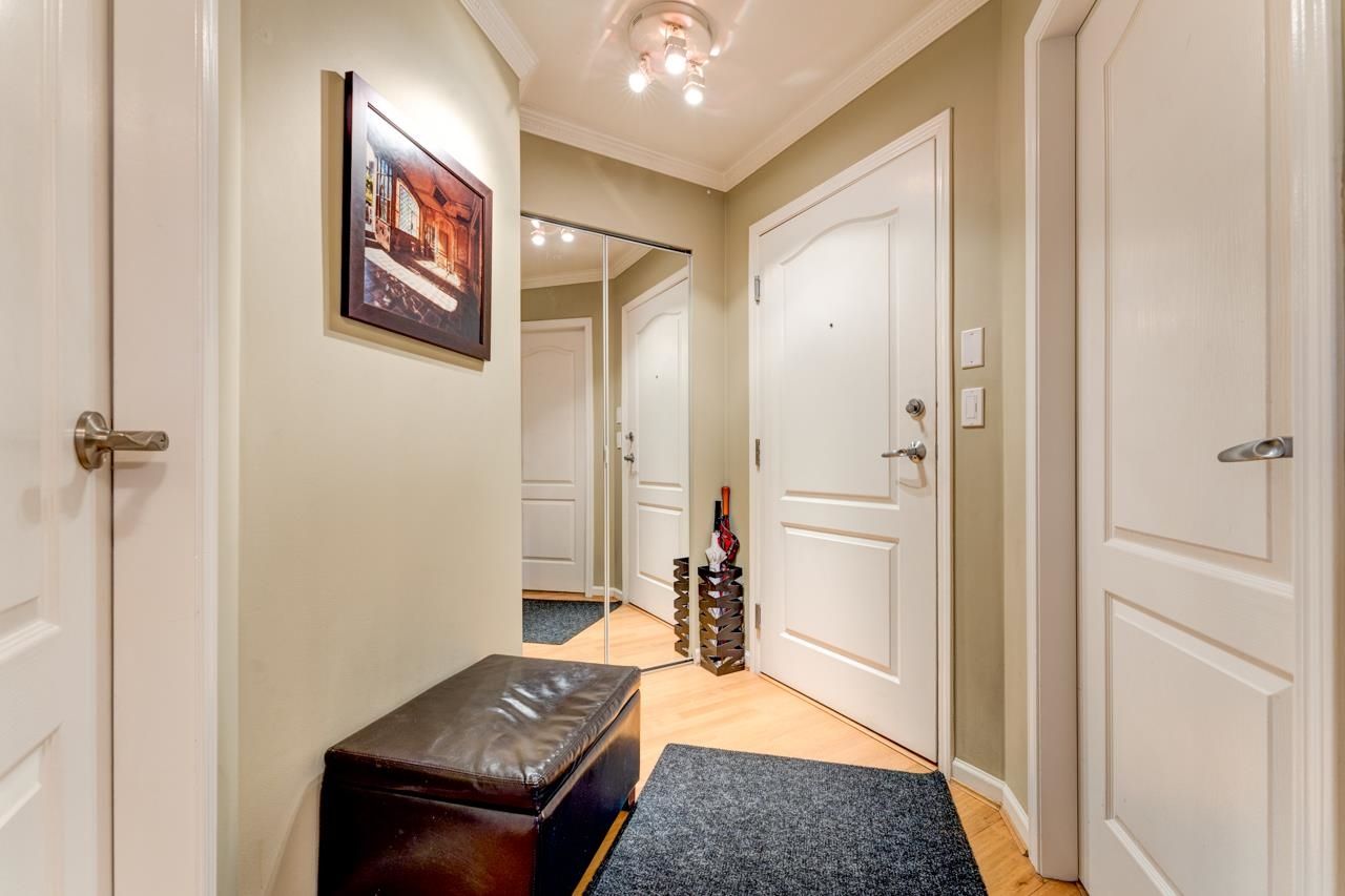 Listing Image 17
