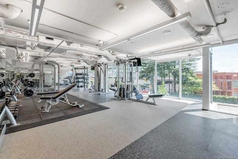 Listing Image 11