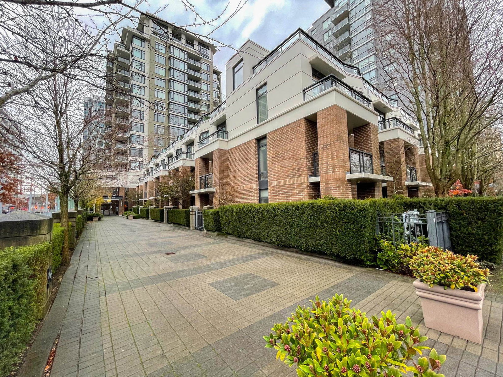 Listing Image 14