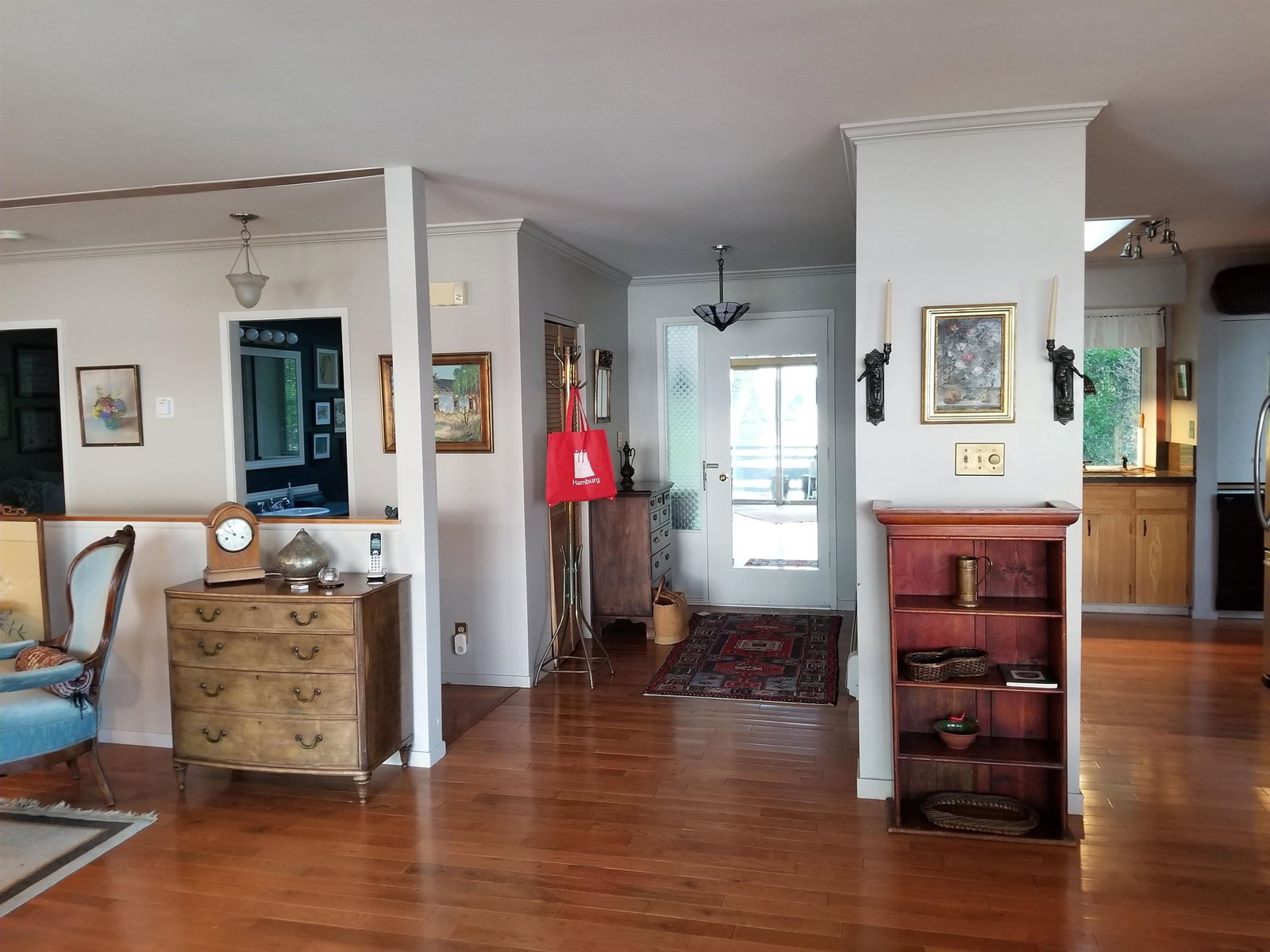 Listing Image 16