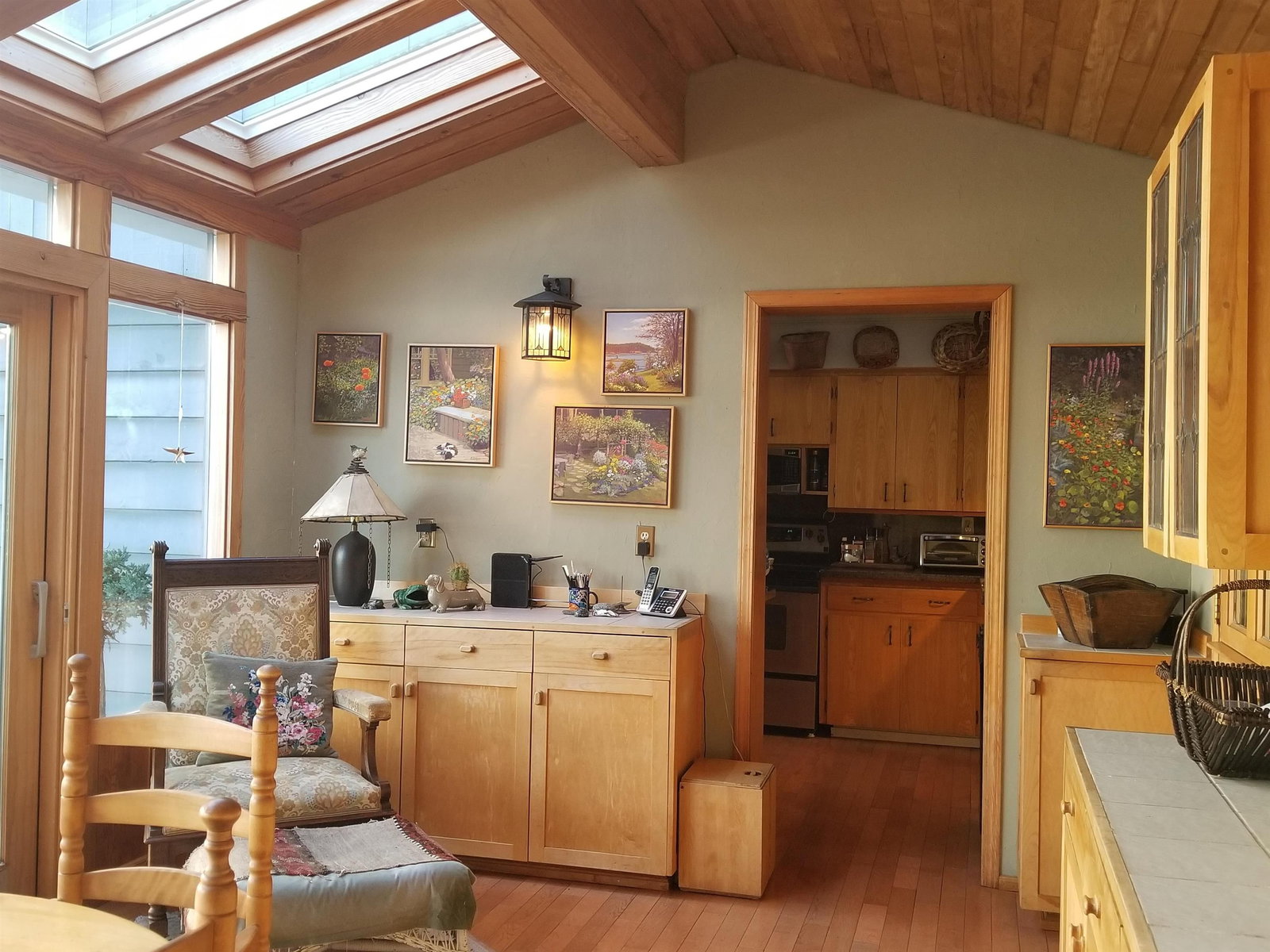 Listing Image 8