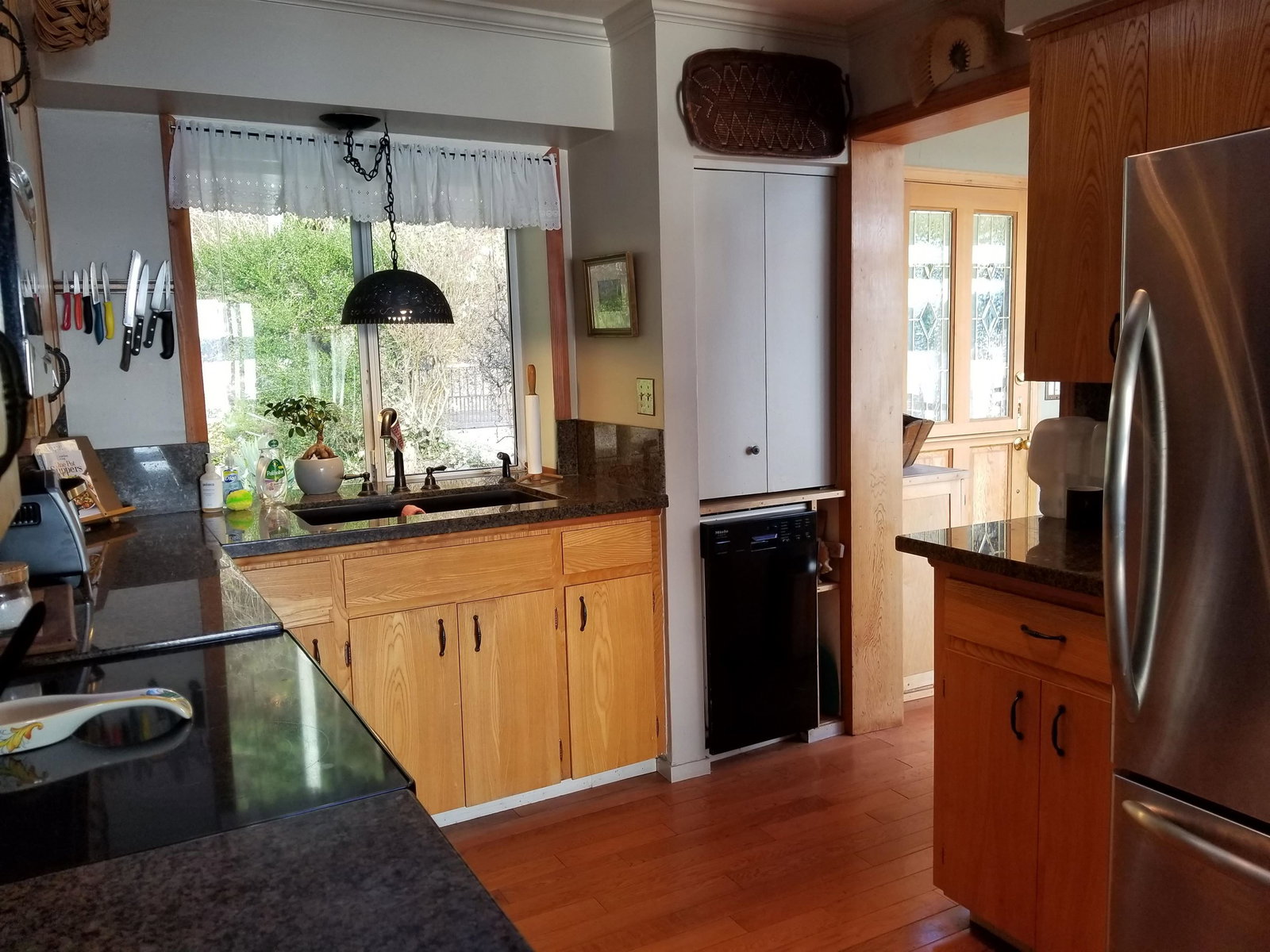 Listing Image 9