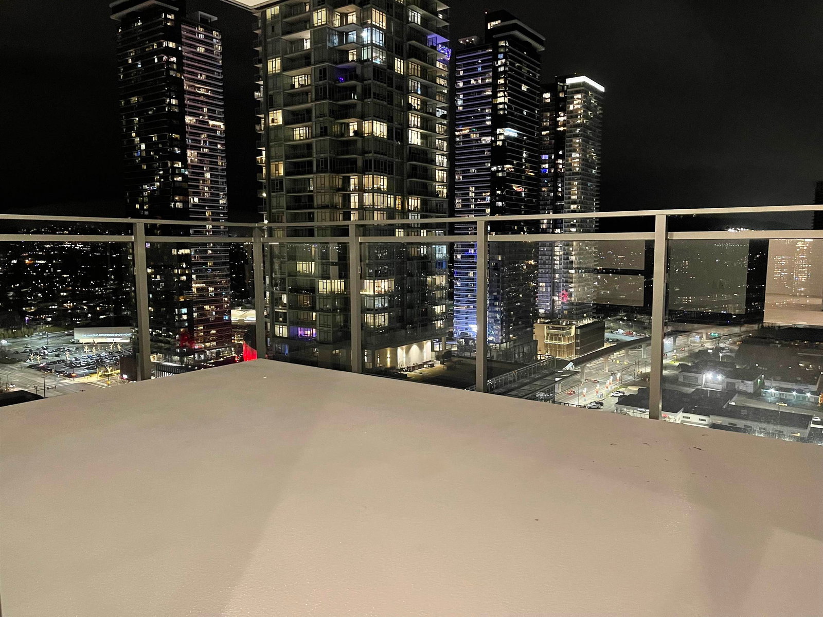 Listing Image 6