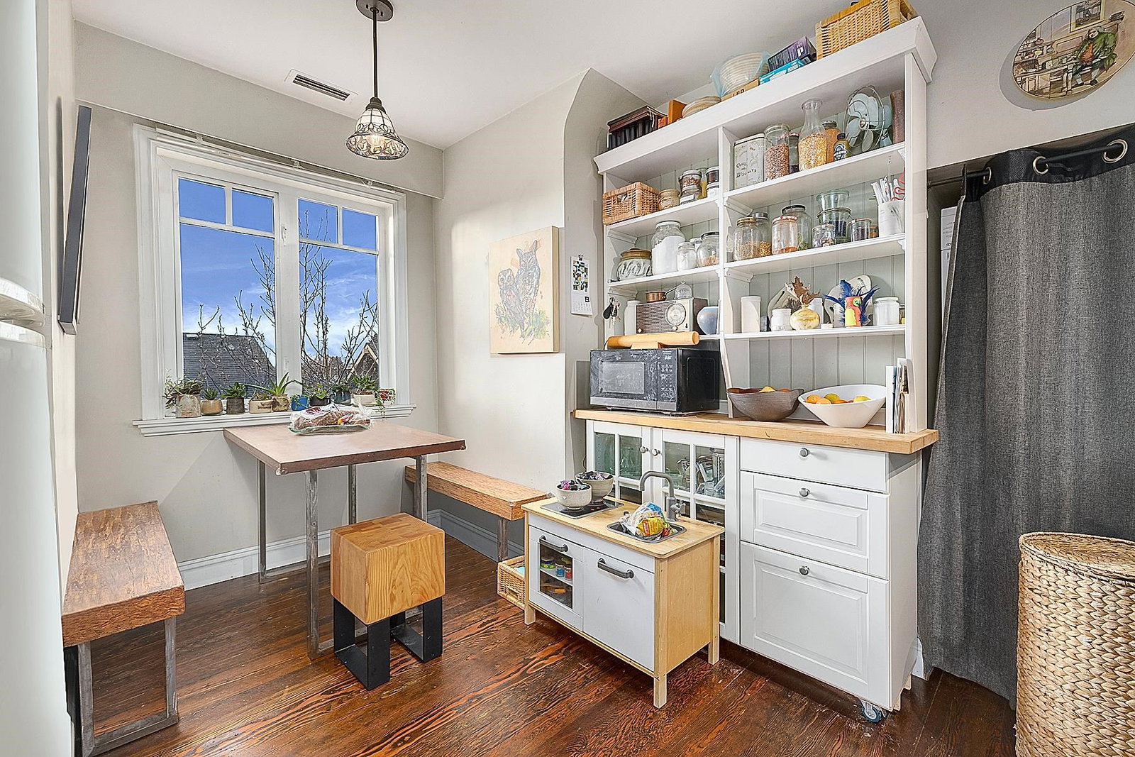 Listing Image 19