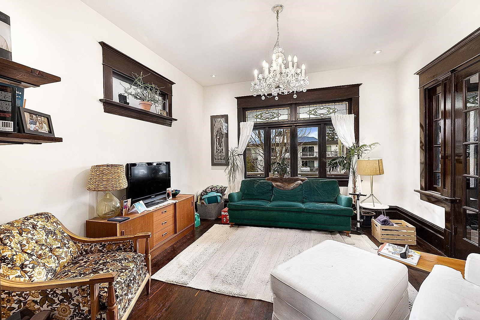 Listing Image 5