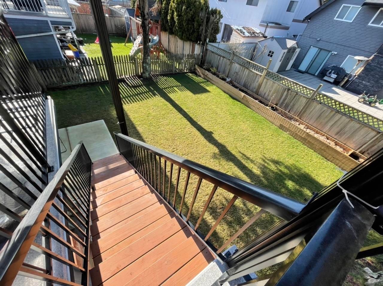 Listing Image 11