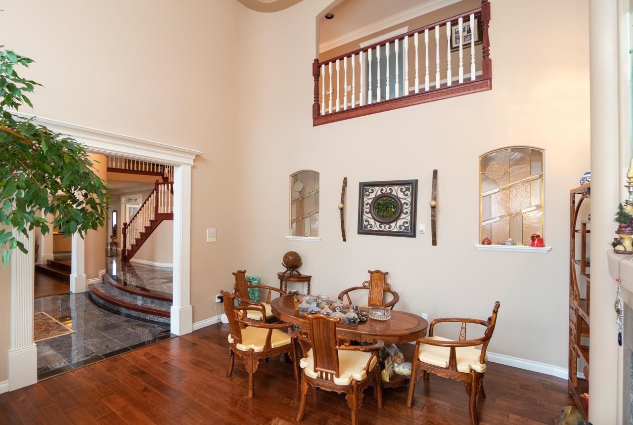 Listing Image 13