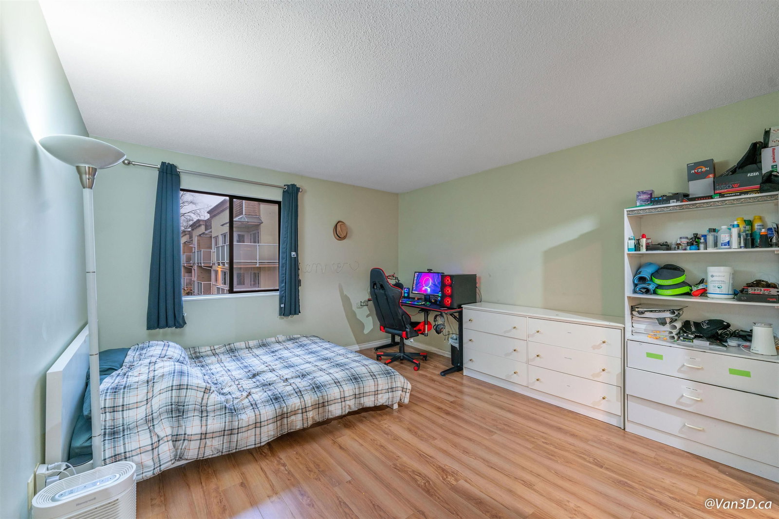 Listing Image 14