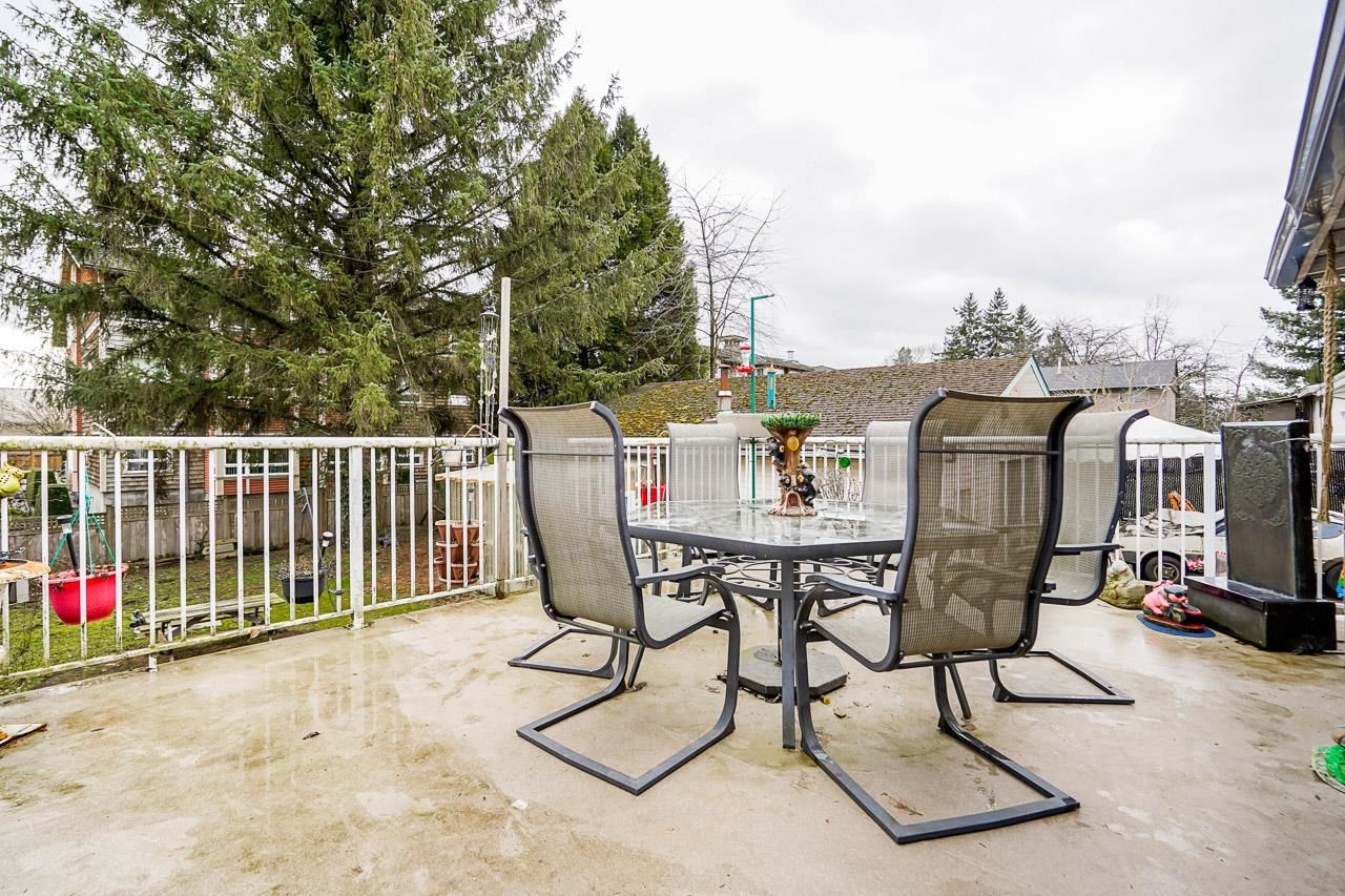 Listing Image 17