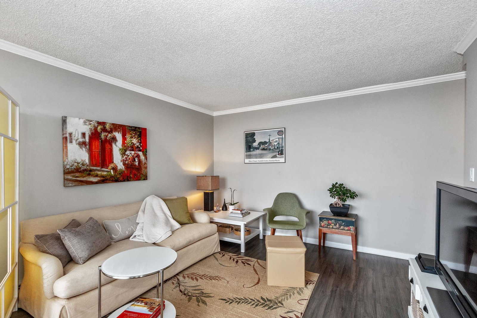Listing Image 5