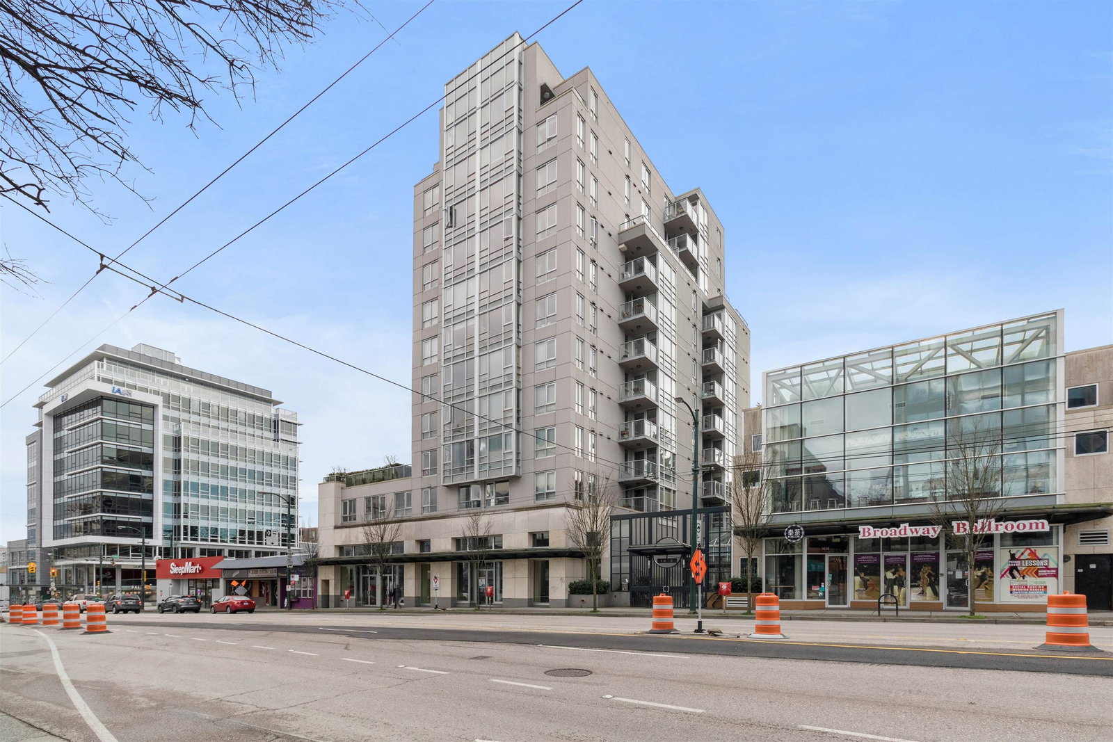 Listing Image 1