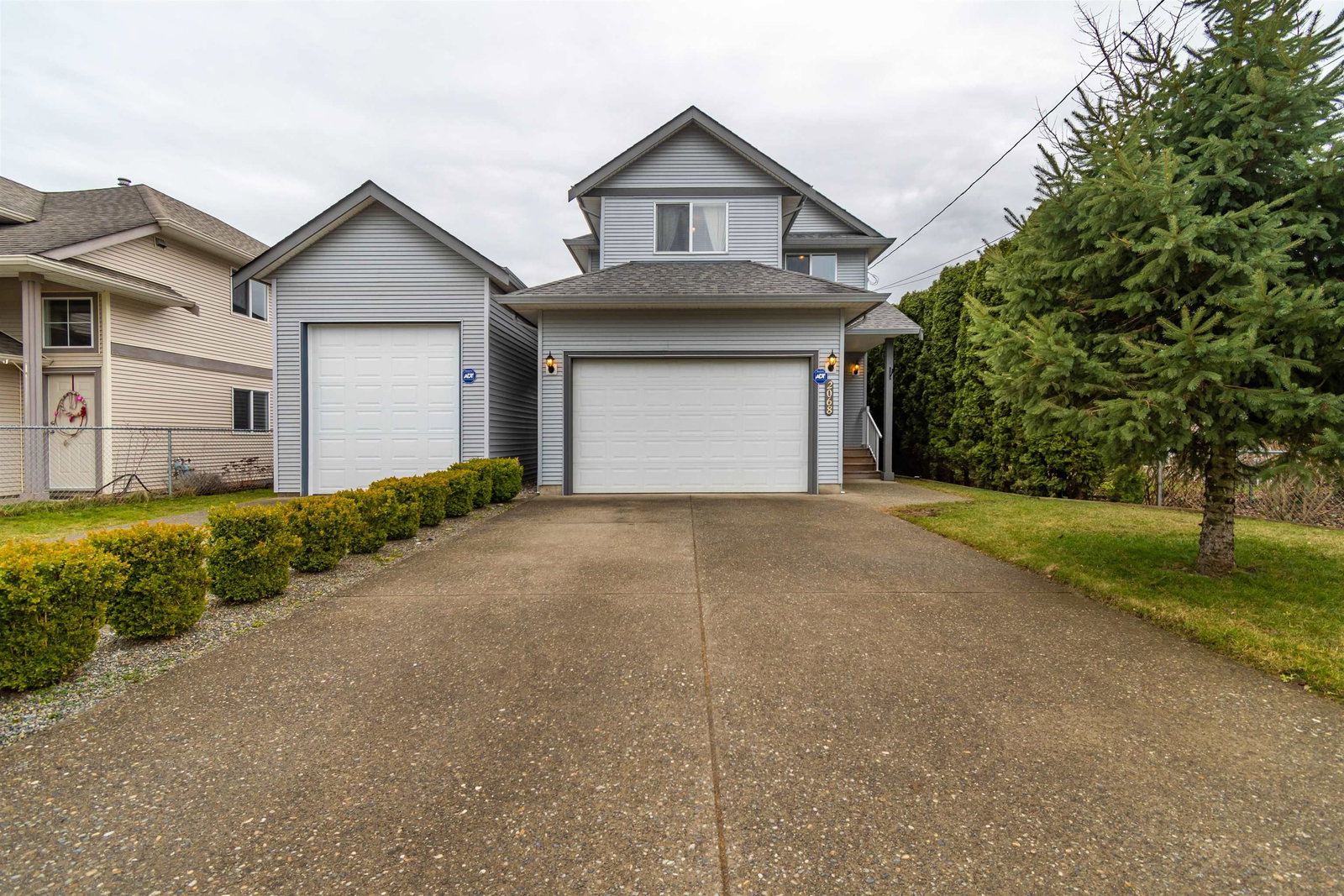 Listing Image 1
