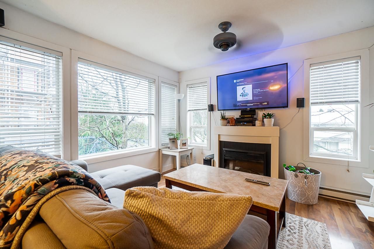 Listing Image 12