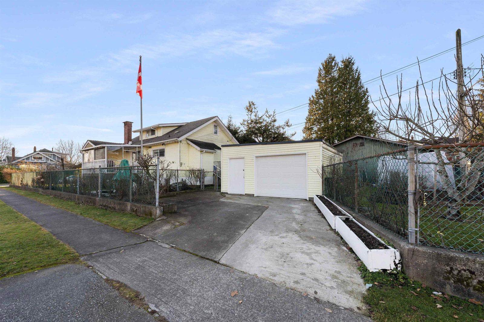 Listing Image 14