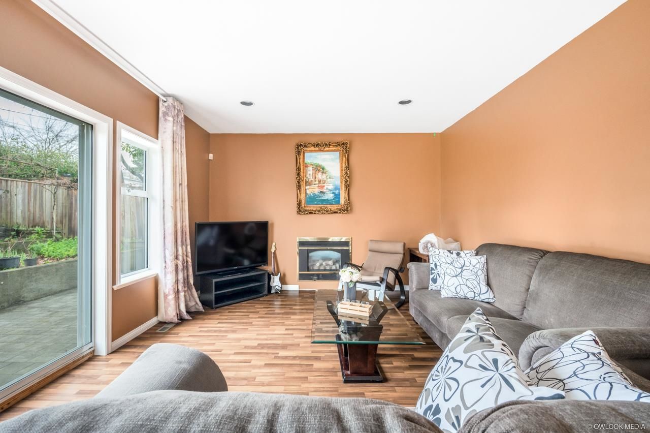 Listing Image 10