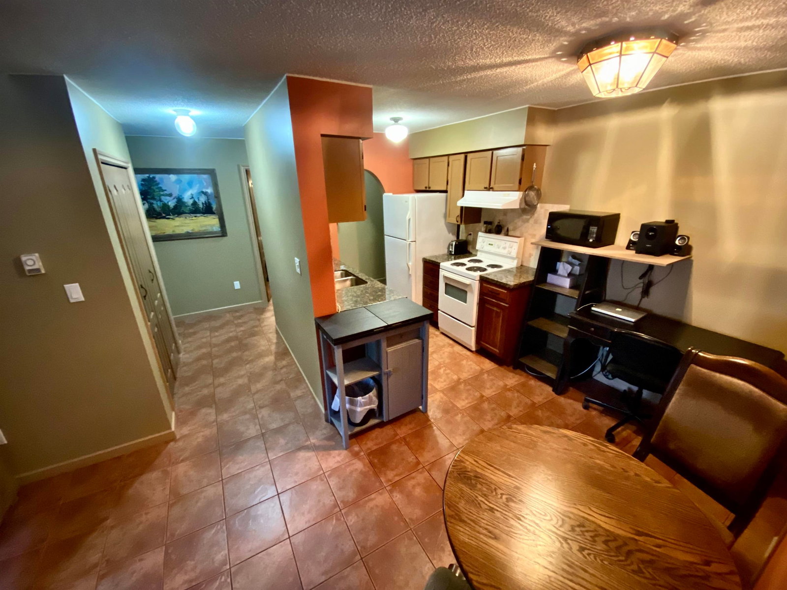 Listing Image 8