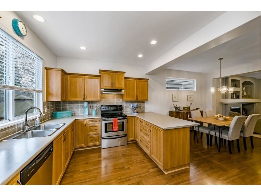 Listing Image 13
