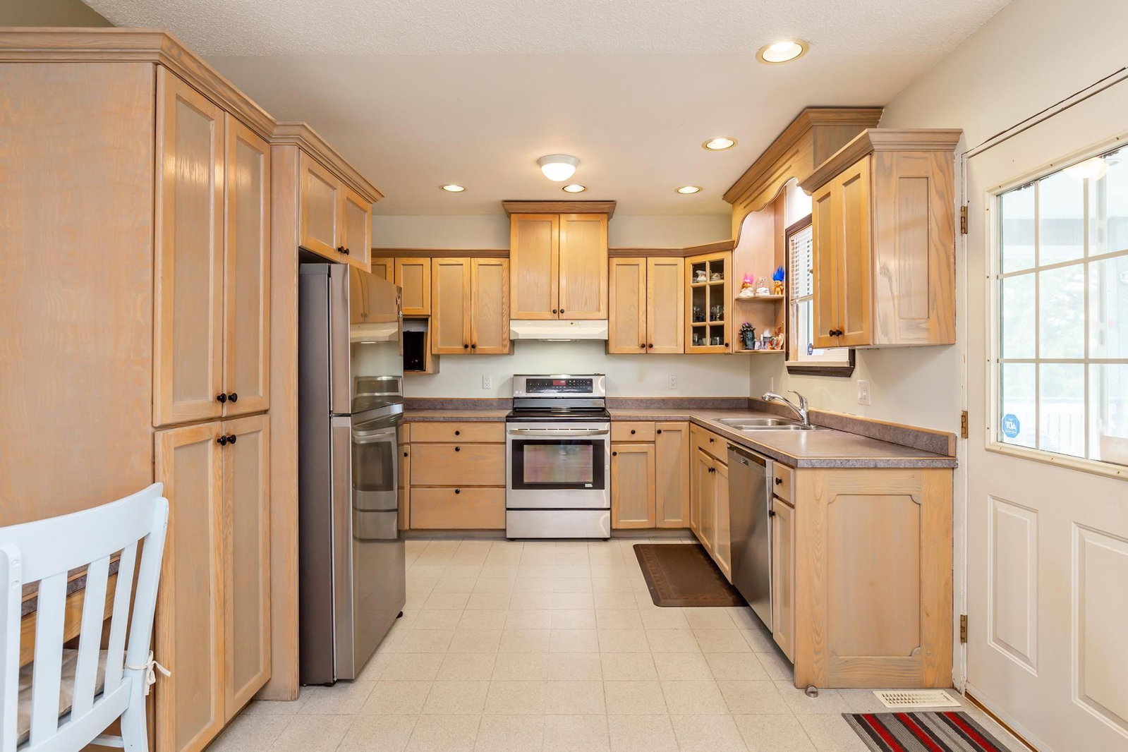 Listing Image 11