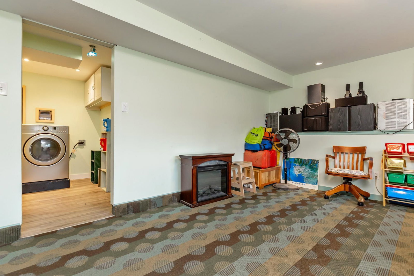 Listing Image 18