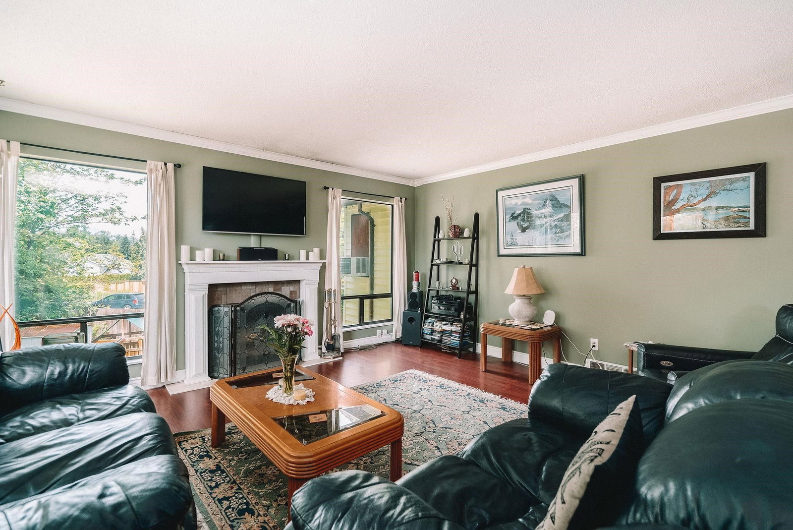 Listing Image 5