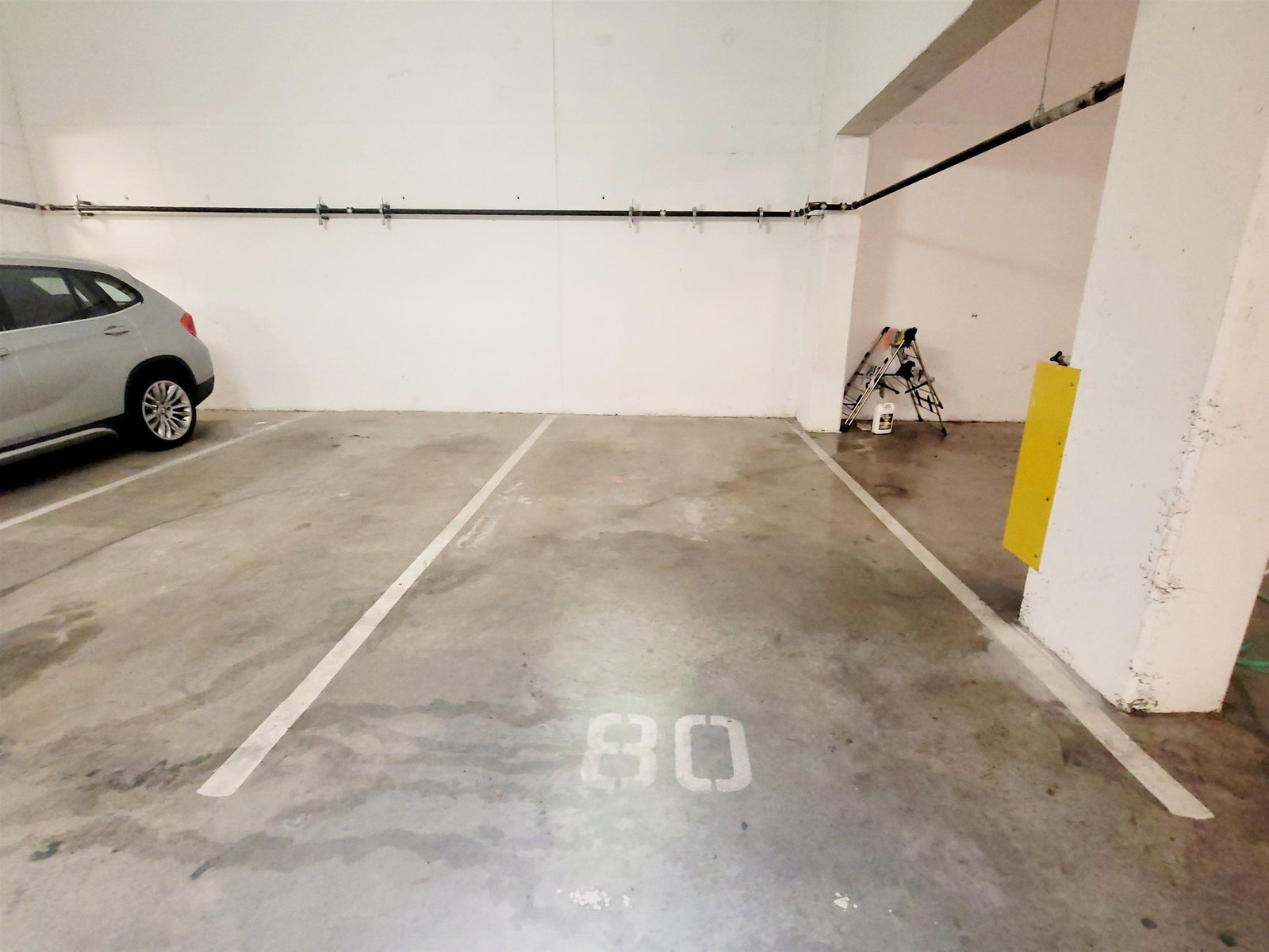 Listing Image 11