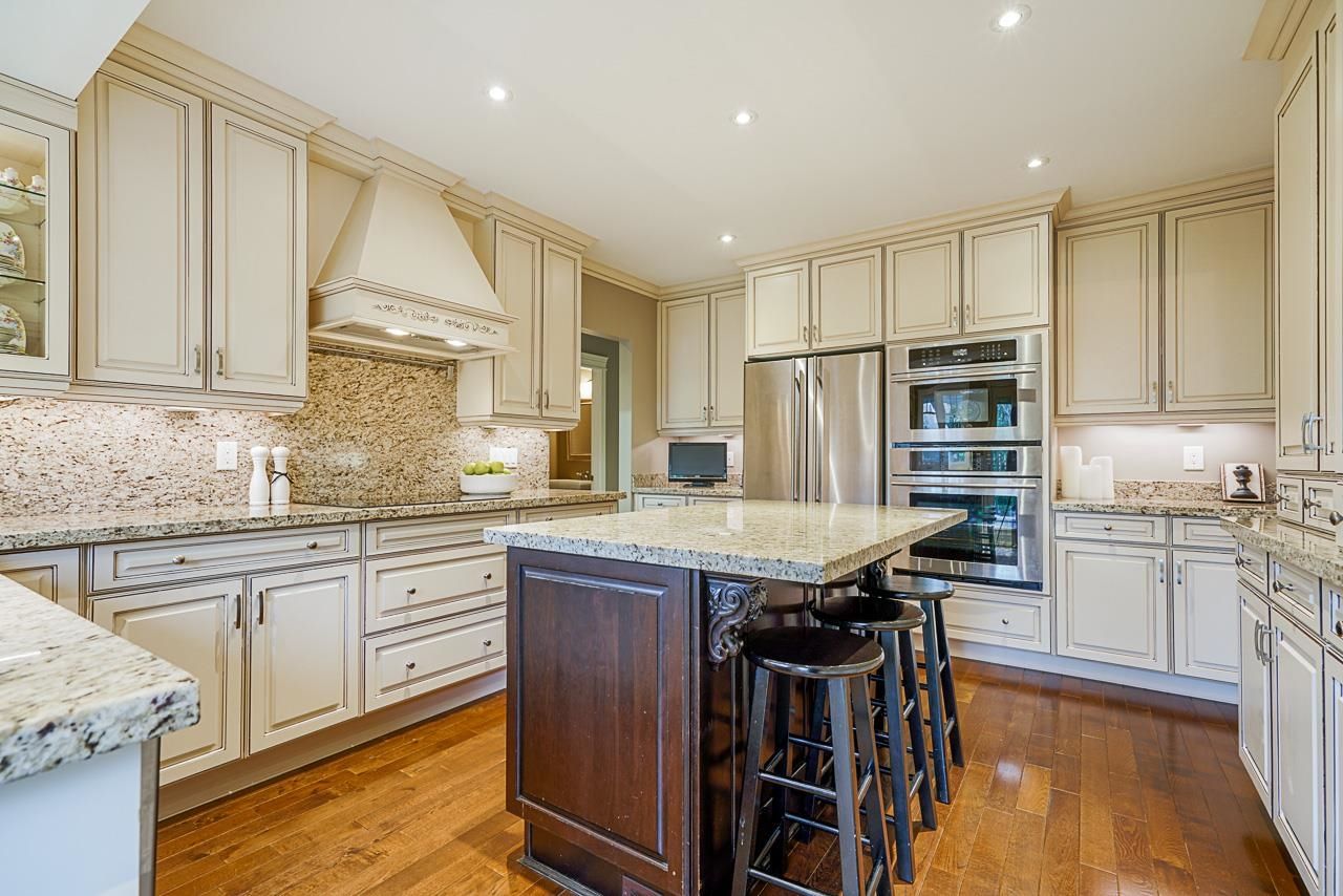 Listing Image 11
