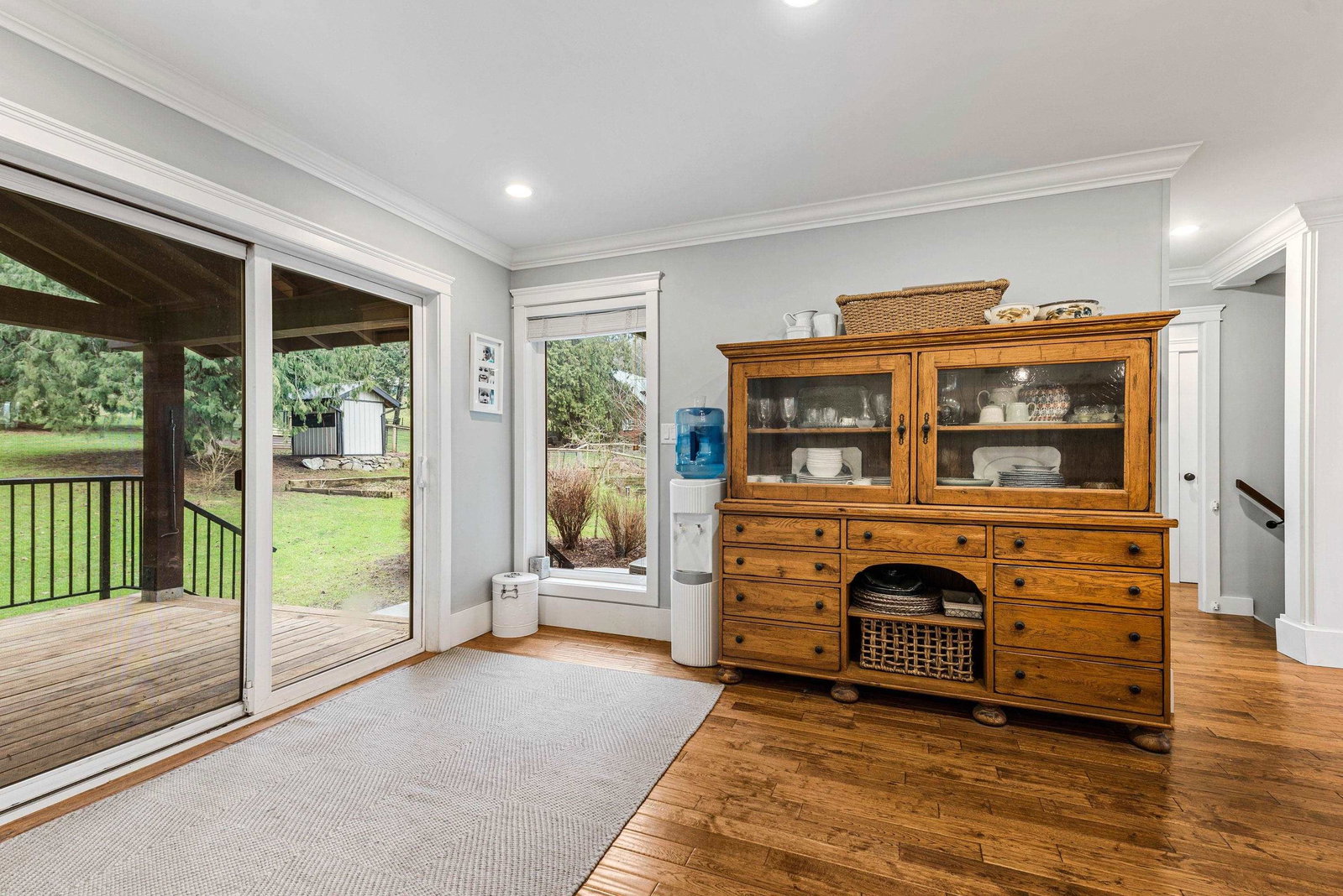 Listing Image 12