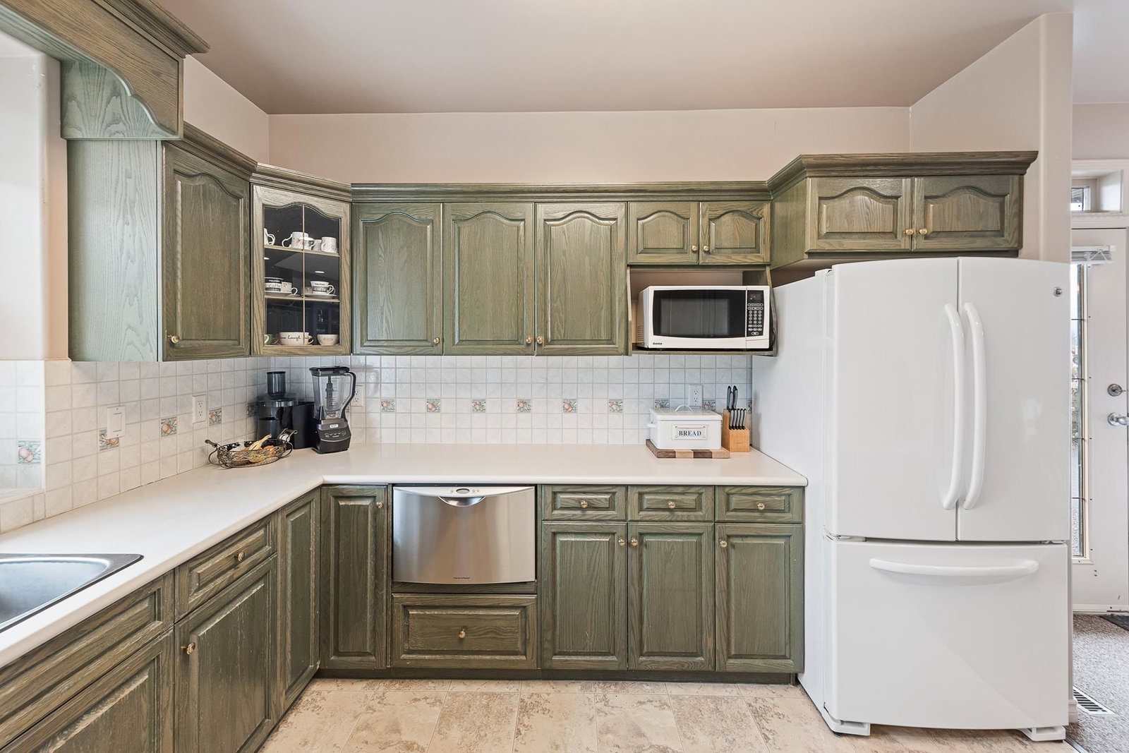 Listing Image 14
