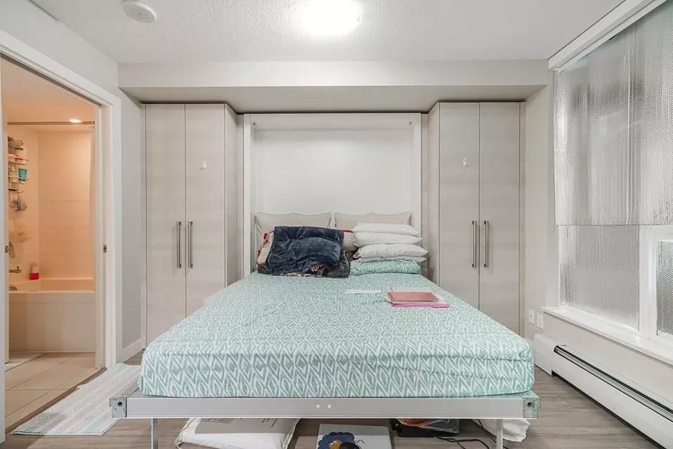 Listing Image 16