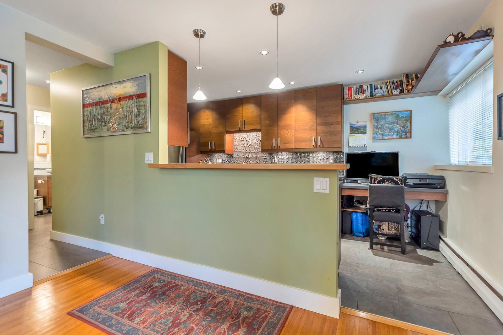 Listing Image 8