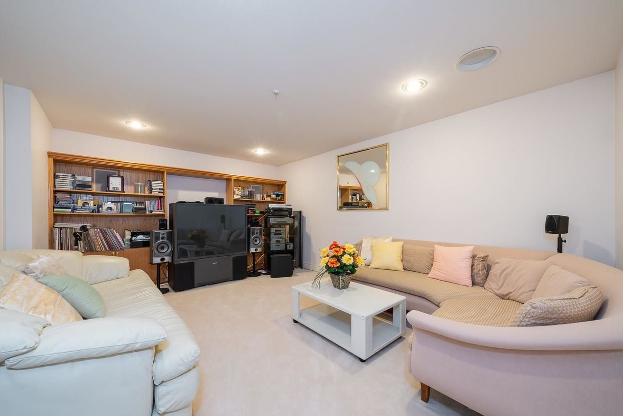 Listing Image 23
