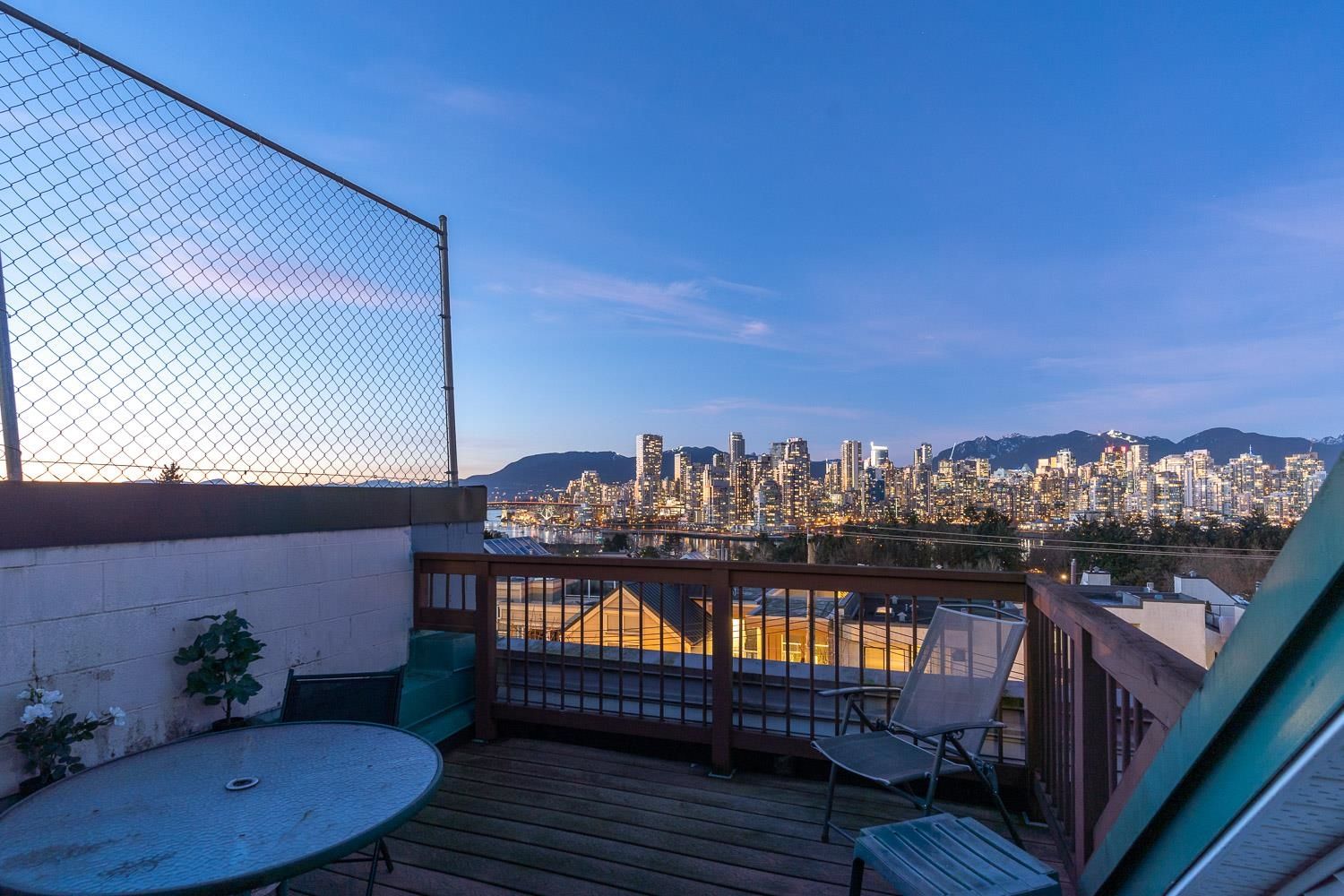 Listing Image 10