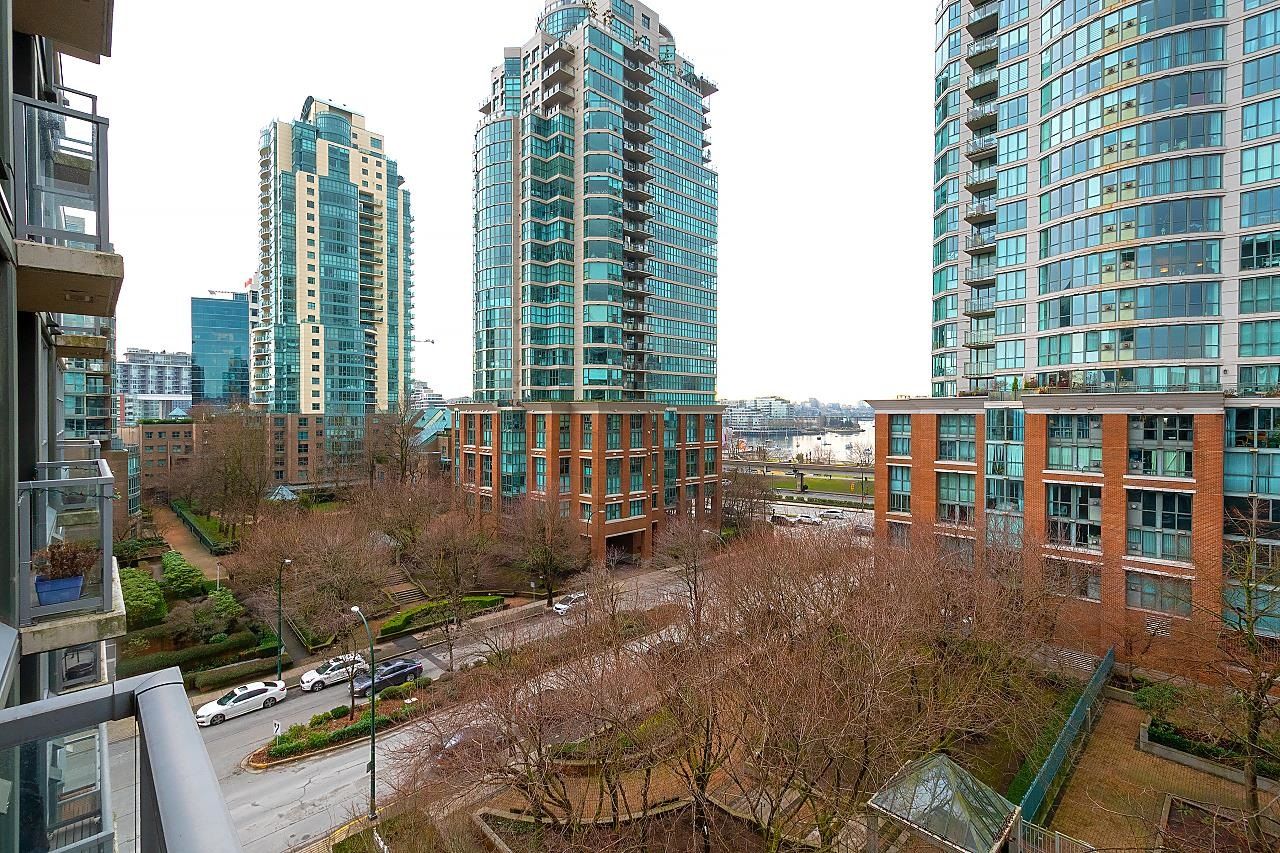 Listing Image 10