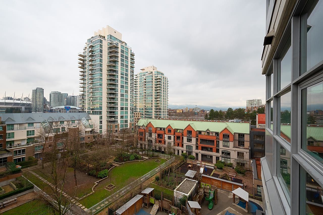 Listing Image 12