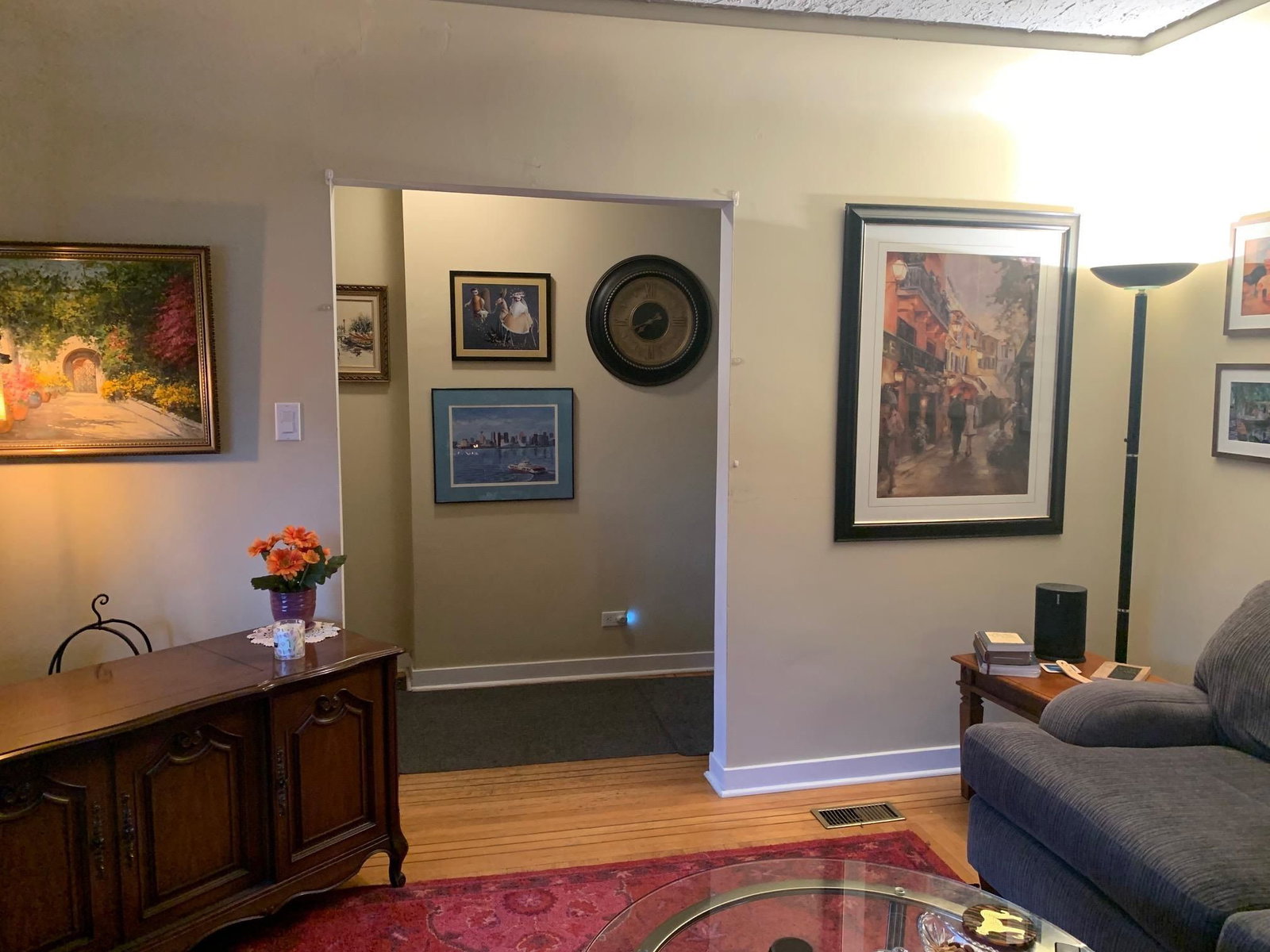 Listing Image 5