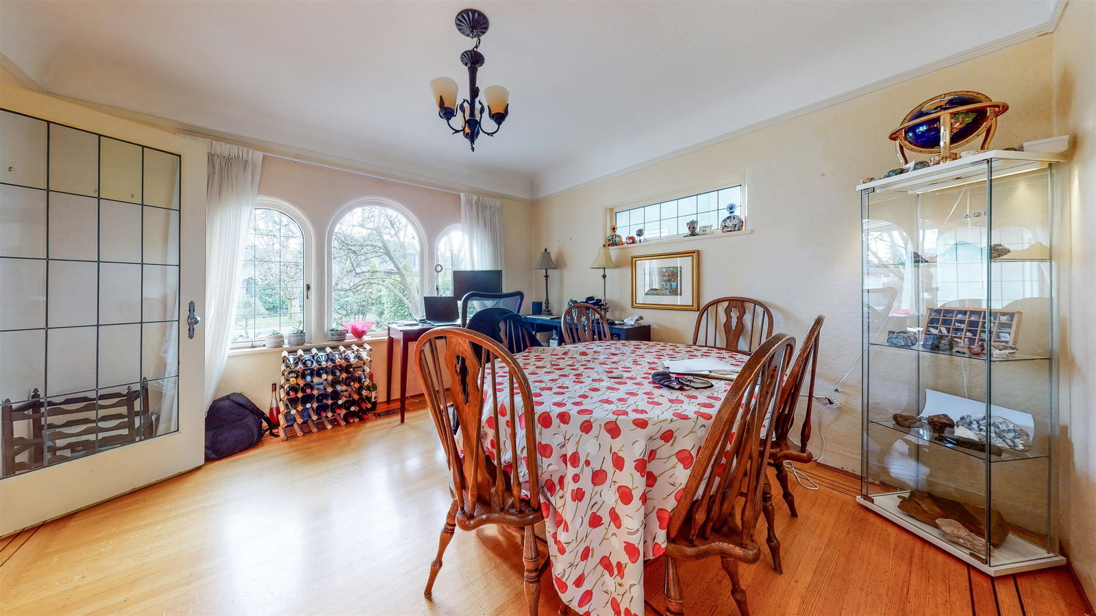 Listing Image 12