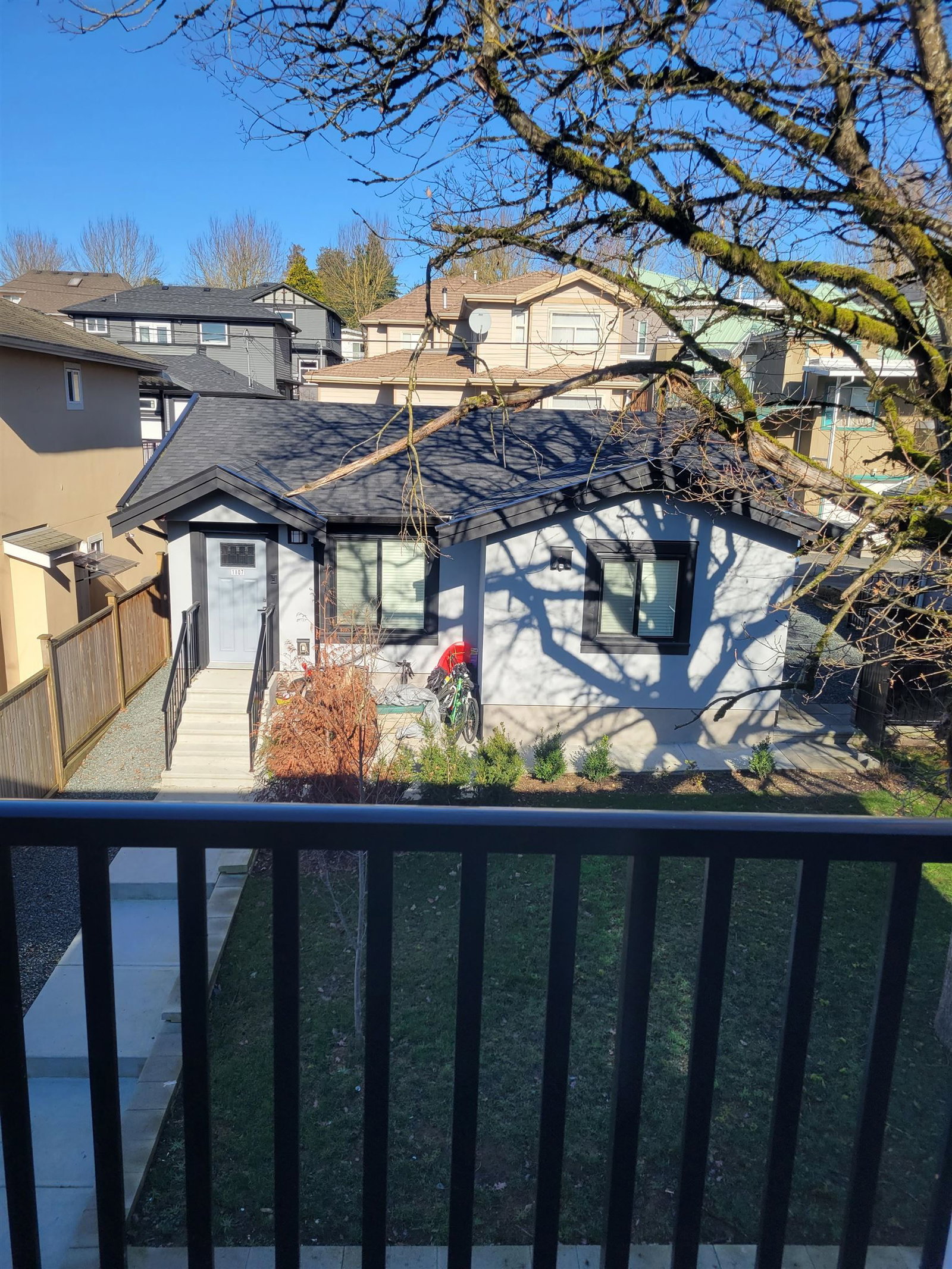 Listing Image 23