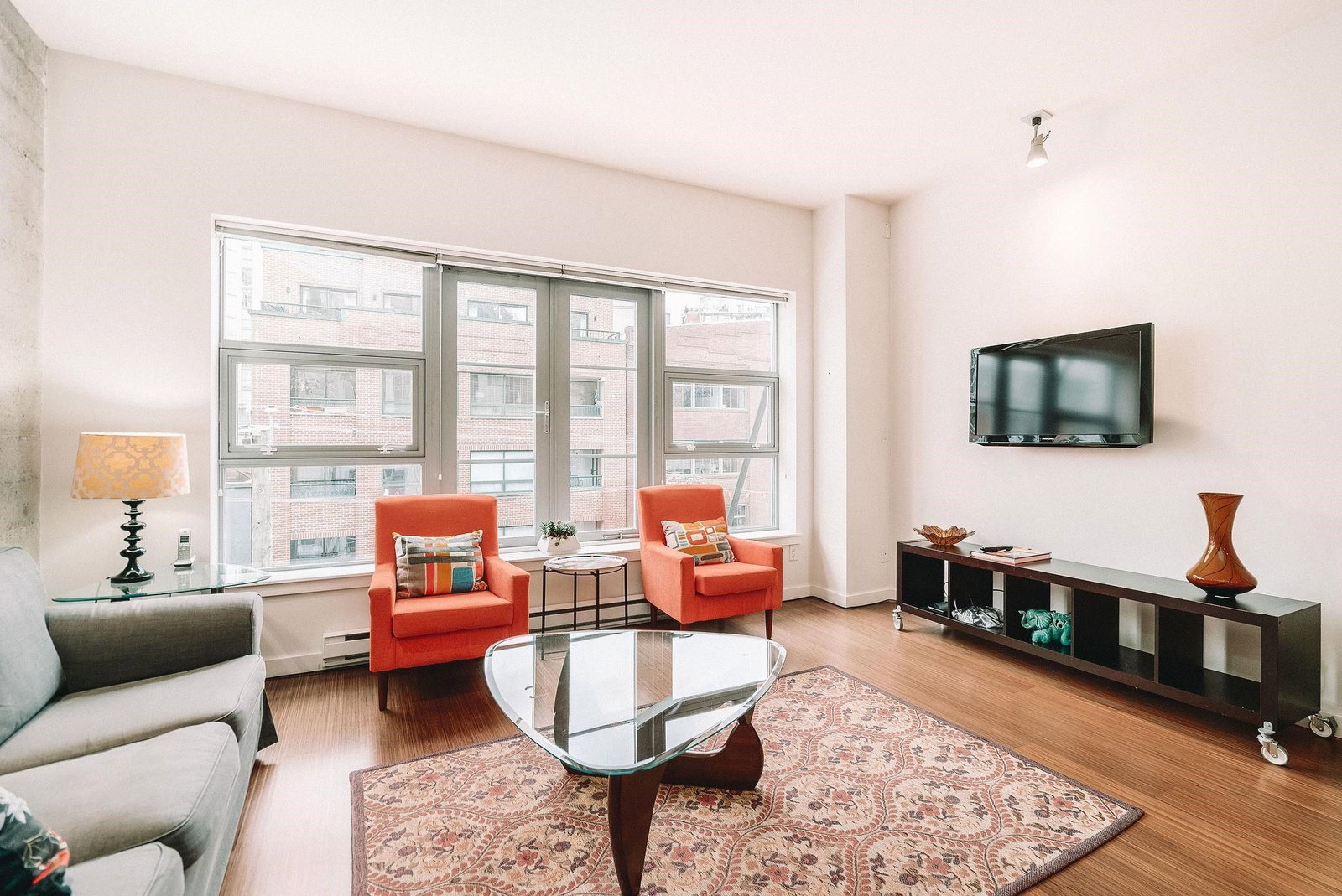 Listing Image 11