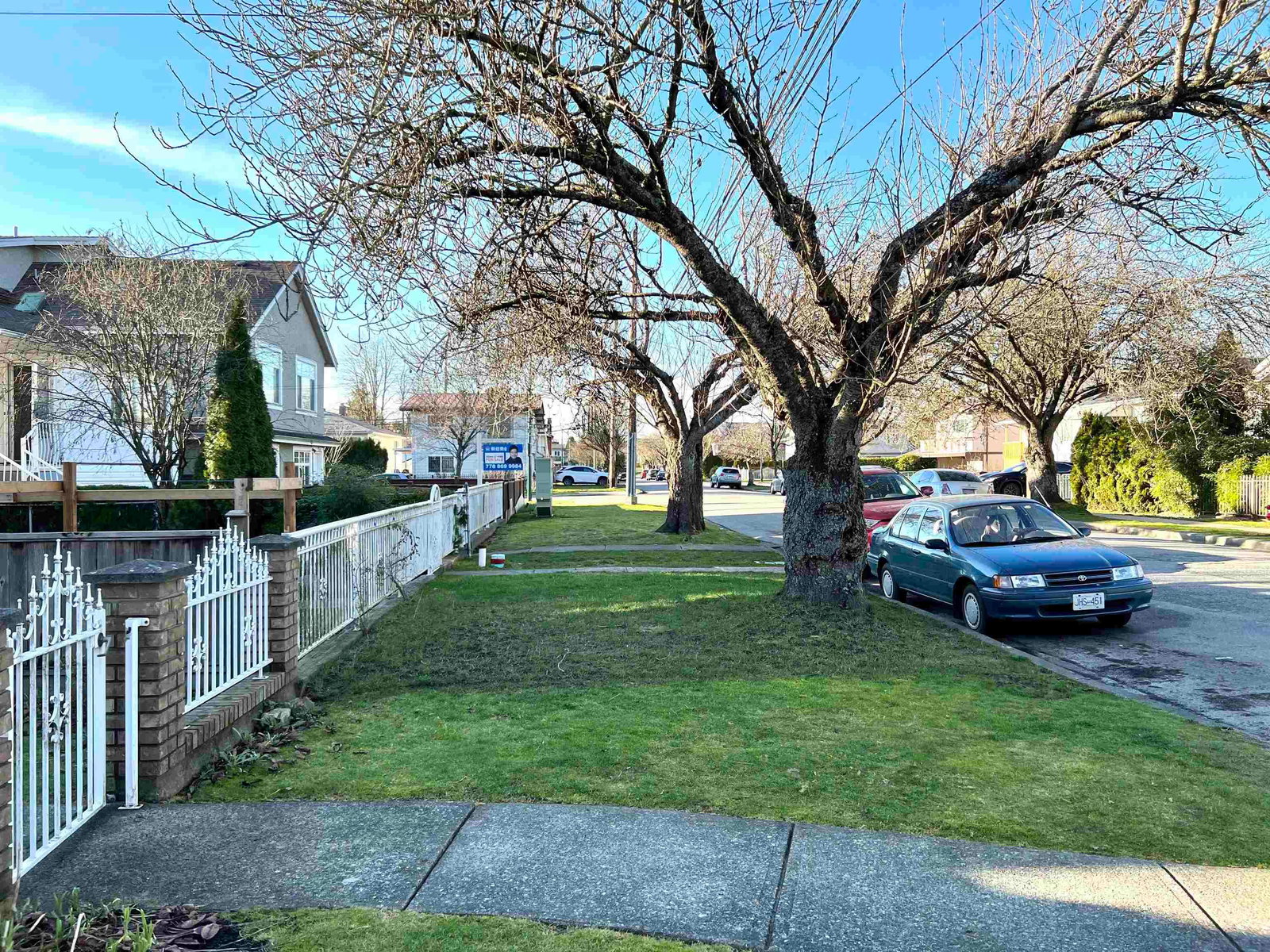 Listing Image 5