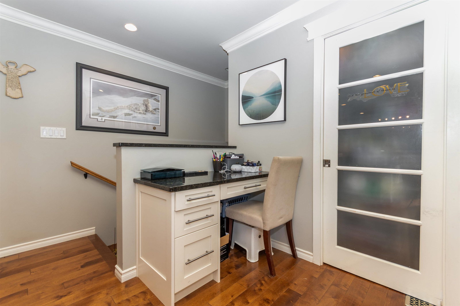 Listing Image 9