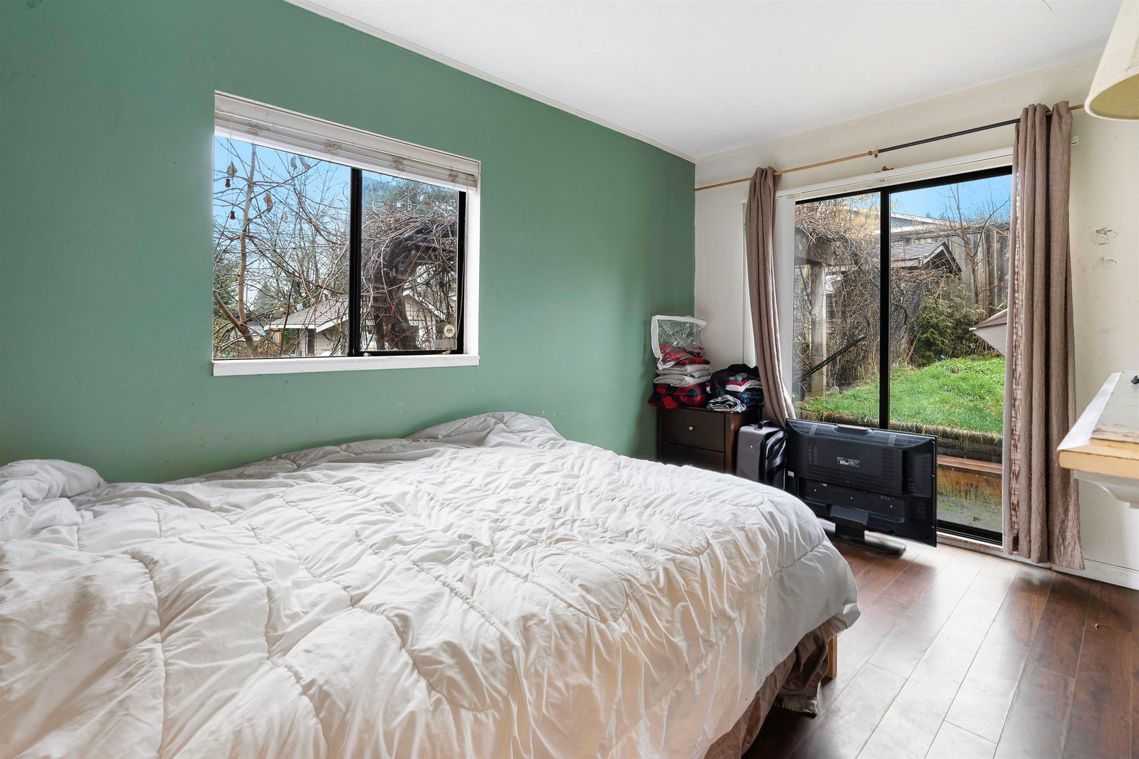 Listing Image 12