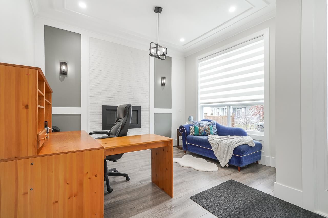 Listing Image 12