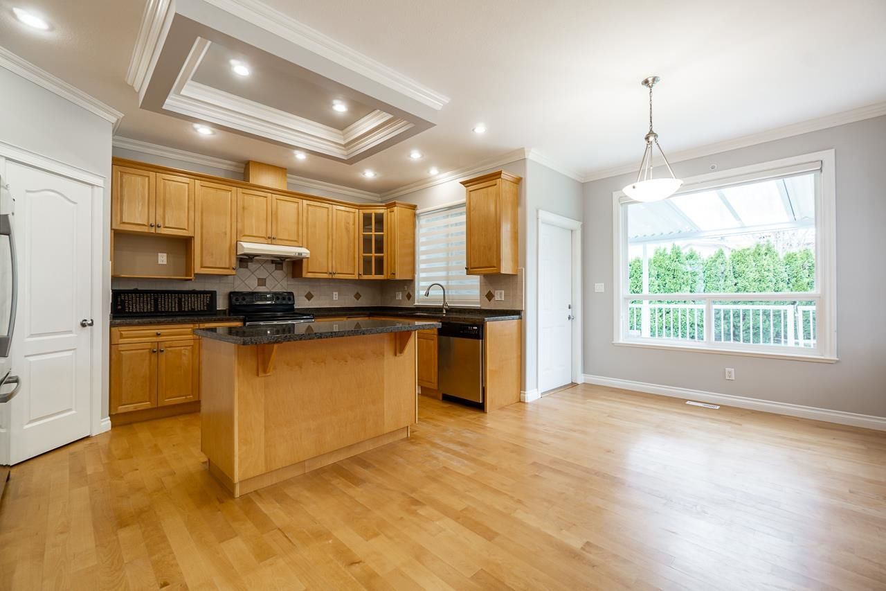 Listing Image 9