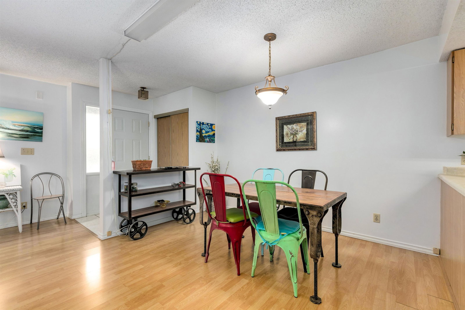 Listing Image 10
