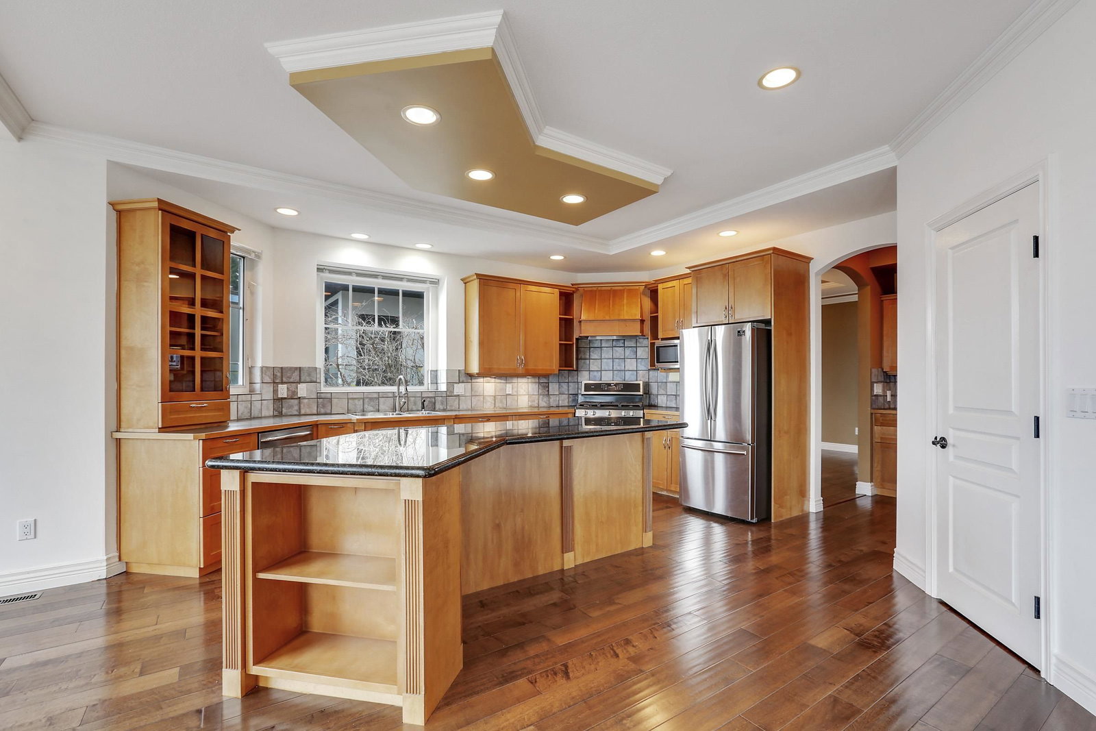 Listing Image 10