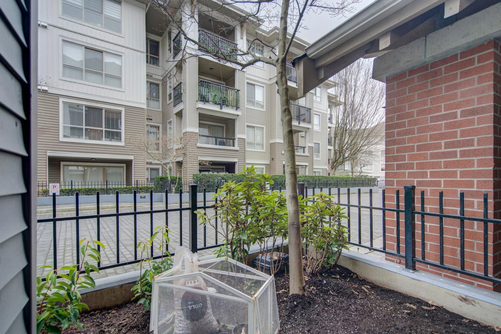 Listing Image 19