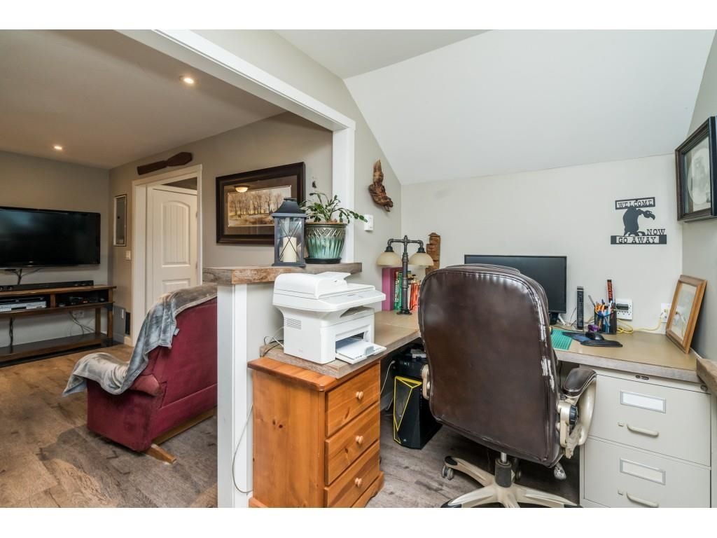 Listing Image 14