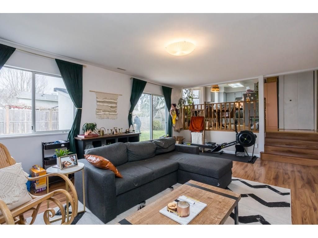 Listing Image 16