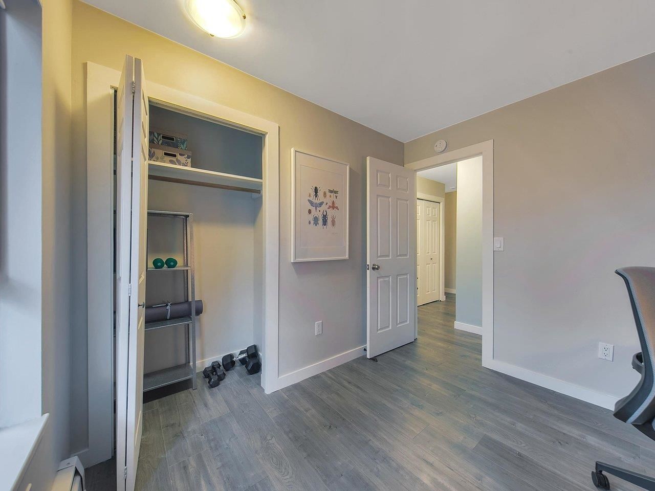 Listing Image 16